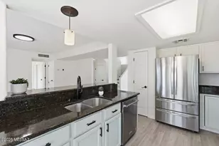 1320 E Equinox Pl, Tucson, AZ 85737 - Photo 12