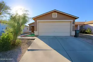 6262 S Sarah Elizabeth Dr, Tucson, AZ 85746 - Photo 2