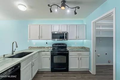 5209 N Crowley Lane, Tucson, AZ 85705 - Photo 12