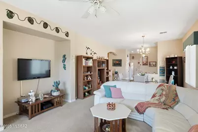 209 W Calle Media Luz, Sahuarita, AZ 85629 - Photo 8