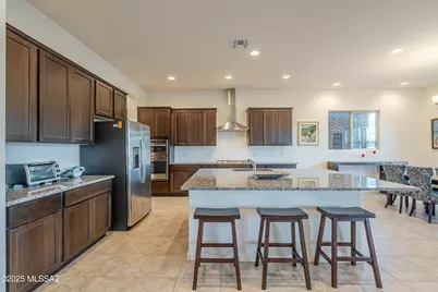 365 W Red Ribbon Lane, Oro Valley, AZ 85755 - Photo 4