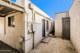 302 W Flores St, Tucson, AZ 85705 - Photo 10