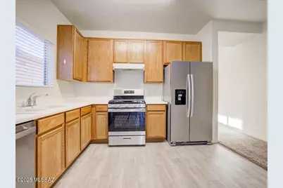 10242 E Madrona Canyon Drive, Tucson, AZ 85748 - Photo 8