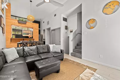 7622 E Callisto Circle #202, Tucson, AZ 85715 - Photo 6