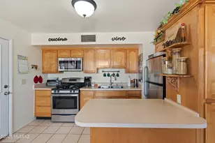 522 E Calle Nacozari, Nogales, AZ 85621 - Photo 10