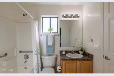 4148 E Desert Place, Tucson, AZ 85712 - Photo 12