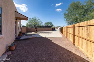 4148 E Desert Pl, Tucson, AZ 85712 - Photo 26