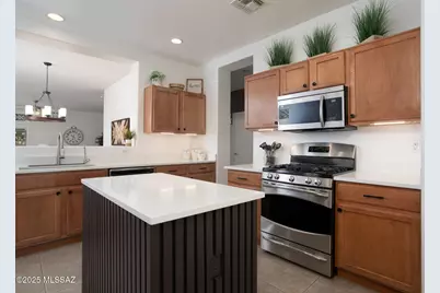 965 W Calle Valenciana, Sahuarita, AZ 85629 - Photo 8