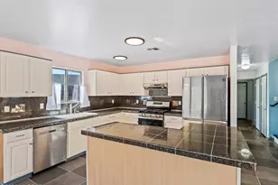 12828 N Ponderay Dr, Marana, AZ 85653 - Photo 4