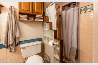 9080 E Berkshire Place, Tucson, AZ 85710 - Photo 18