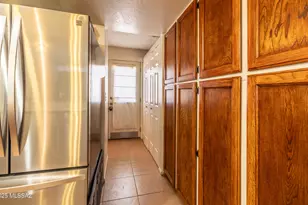 9080 E Berkshire Pl, Tucson, AZ 85710 - Photo 12