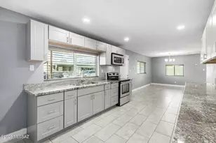 1631 W Buckeye Ln, Tucson, AZ 85705 - Photo 10