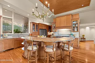 7301 N Secret Canyon Dr, Tucson, AZ 85718 - Photo 26