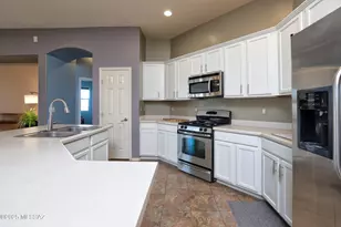 12554 N Gentle Rain Dr, Marana, AZ 85658 - Photo 10