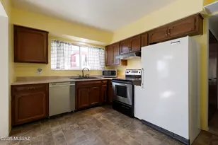 532 N Chalet Ave, Tucson, AZ 85748 - Photo 8