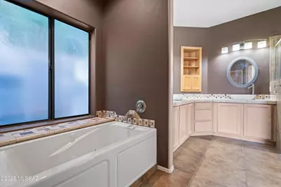 1940 E Andromeda Place, Oro Valley, AZ 85737 - Photo 22