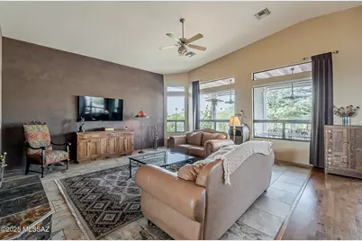 8445 N Nob Hill Drive, Tucson, AZ 85742 - Photo 16