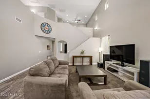 9769 N Hebden Way, Marana, AZ 85653 - Photo 10