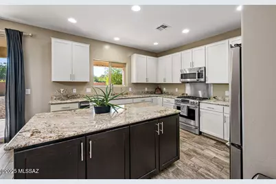 9769 N Hebden Way, Marana, AZ 85653 - Photo 14