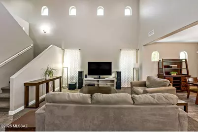 9769 N Hebden Way, Marana, AZ 85653 - Photo 8