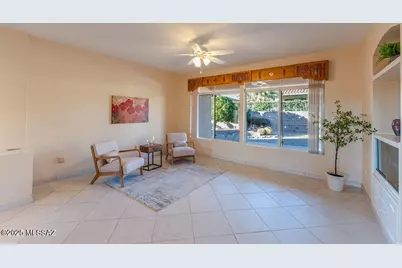 1329 E Royal Ridge Drive, Oro Valley, AZ 85755 - Photo 8