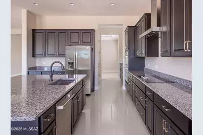 13711 N Hidden Springs Drive, Oro Valley, AZ 85755 - Photo 10