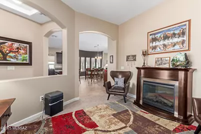 9716 N Saguaro Breeze Way, Marana, AZ 85653 - Photo 4