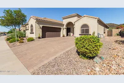 9716 N Saguaro Breeze Way, Marana, AZ 85653 - Photo 2
