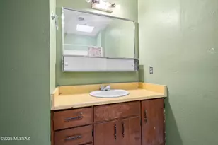 1136-1152 E Hedrick Dr, Tucson, AZ 85719 - Photo 24