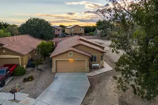 102 S Beyerville Pl, Sahuarita, AZ 85629 - Photo 2