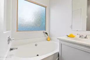 8806 E Mountain Spring Dr, Tucson, AZ 85747 - Photo 20