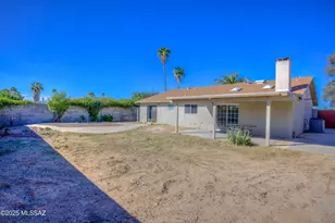 8300 N Bayou Dr, Tucson, AZ 85741 - Photo 34