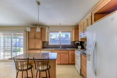 8300 N Bayou Drive, Tucson, AZ 85741 - Photo 10