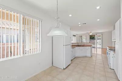 9349 N Sombrero Canyon Drive, Tucson, AZ 85743 - Photo 12