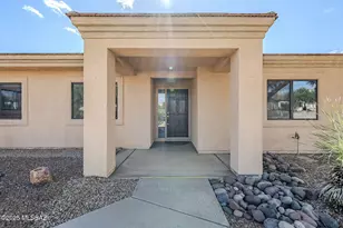 819 W Welcome Way, Green Valley, AZ 85614 - Photo 4