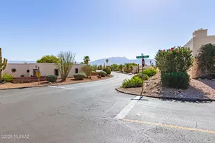 801 W Bella Vista Dr, Green Valley, AZ 85614 - Photo 4