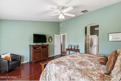 1821 E Redstart Road, Green Valley, AZ 85614 - Photo 30