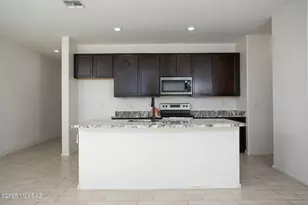 10636 W Harrigan Dr, Marana, AZ 85653 - Photo 12