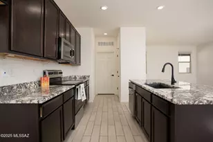 10636 W Harrigan Dr, Marana, AZ 85653 - Photo 16