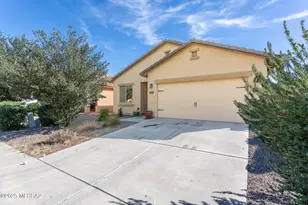 6737 S Cut Bow Dr, Tucson, AZ 85757 - Photo 2