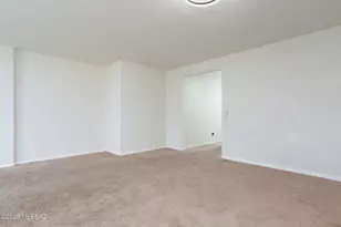 6737 S Cut Bow Dr, Tucson, AZ 85757 - Photo 14