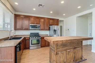 17033 S Mesa Shadows Drive, Vail, AZ 85641 - Photo 10