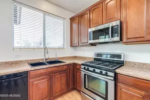 17033 S Mesa Shadows Dr, Vail, AZ 85641 - Photo 12