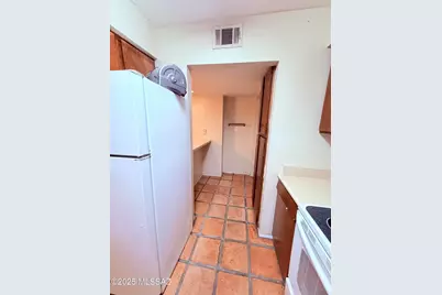 1620 N Wilmot Road #UNIT S336, Tucson, AZ 85712 - Photo 8