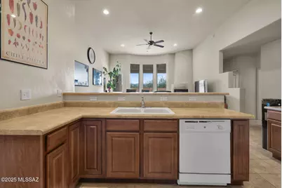 1096 Vista De Los Alamos, Rio Rico, AZ 85648 - Photo 12