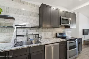 7390 N Dickinson Pl, Tucson, AZ 85741 - Photo 10