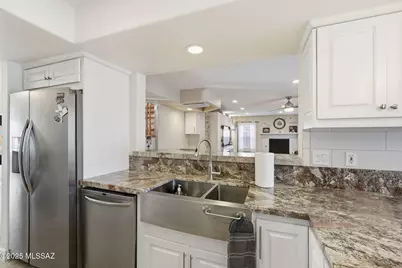 2200 N Hayden Drive, Tucson, AZ 85715 - Photo 14