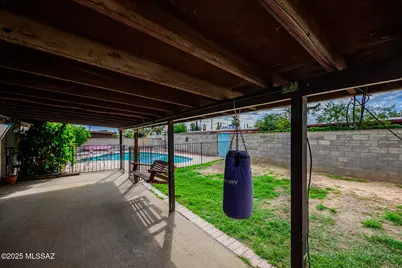 7528 E 33rd Street, Tucson, AZ 85710 - Photo 6