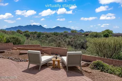 810 E Josephine Canyon Drive, Green Valley, AZ 85614 - Photo 2