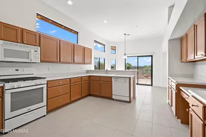 810 E Josephine Canyon Drive, Green Valley, AZ 85614 - Photo 10